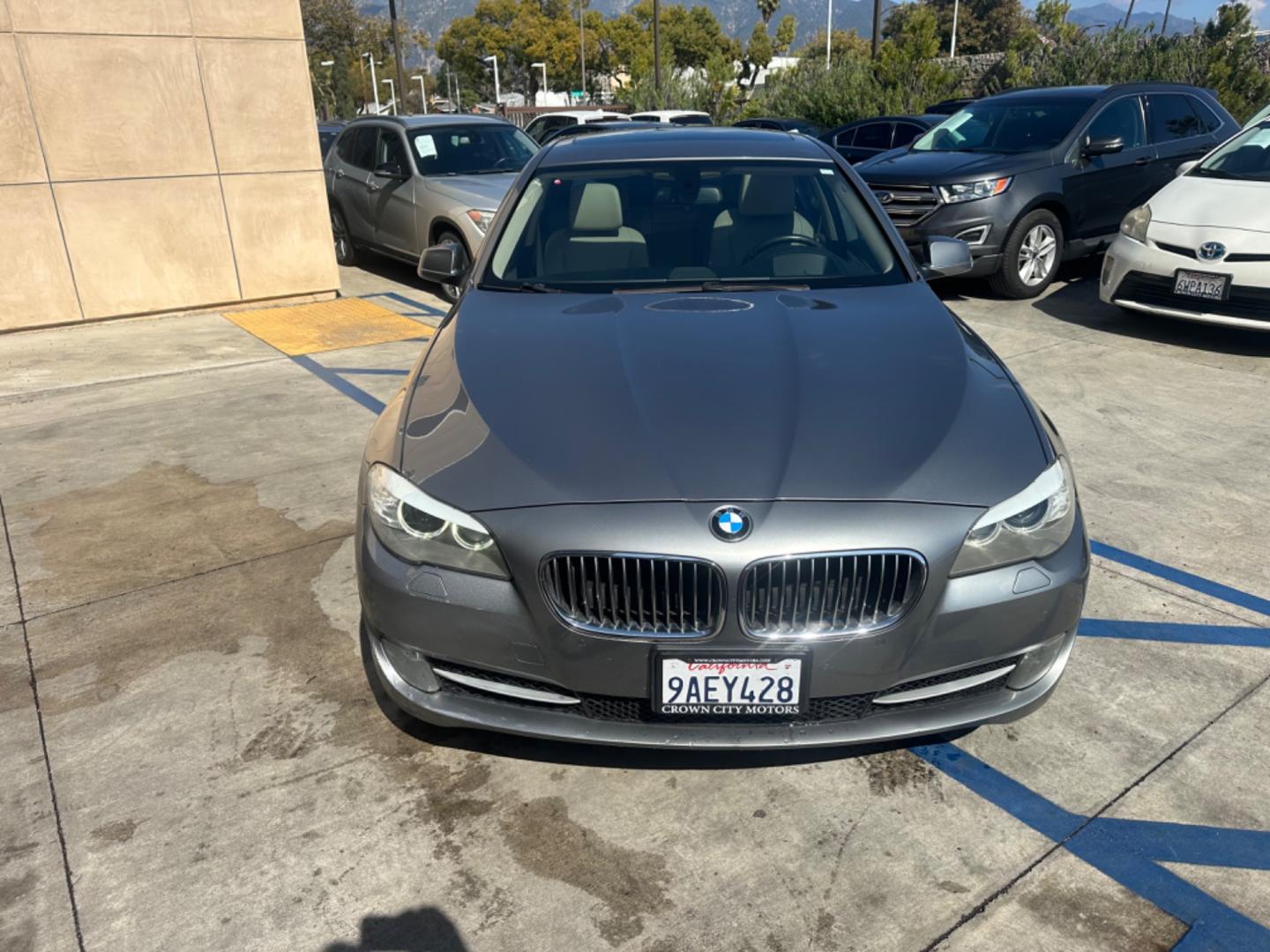 2013 Silver Metallic /Black BMW 5-Series 535i (WBAFR7C53DC) with an 3.0L L6 DOHC 24V engine, Automatic transmission, located at 30 S. Berkeley Avenue, Pasadena, CA, 91107, (626) 248-7567, 34.145447, -118.109398 - Navigation! Back-up Camera! Leather Seats! Moon roof! This 2013 BMW 5-Series 535i looks and drives well! Bad Credit? We can help! We are the bank. All our cars are thoroughly inspected and reconditioned by our technicians. FREE CARFAX report. Stop by or call to speak with our friendly staff. Whether - Photo#7